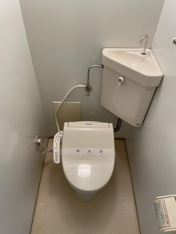 【トイレ】　温水洗浄便座に交換完了！
