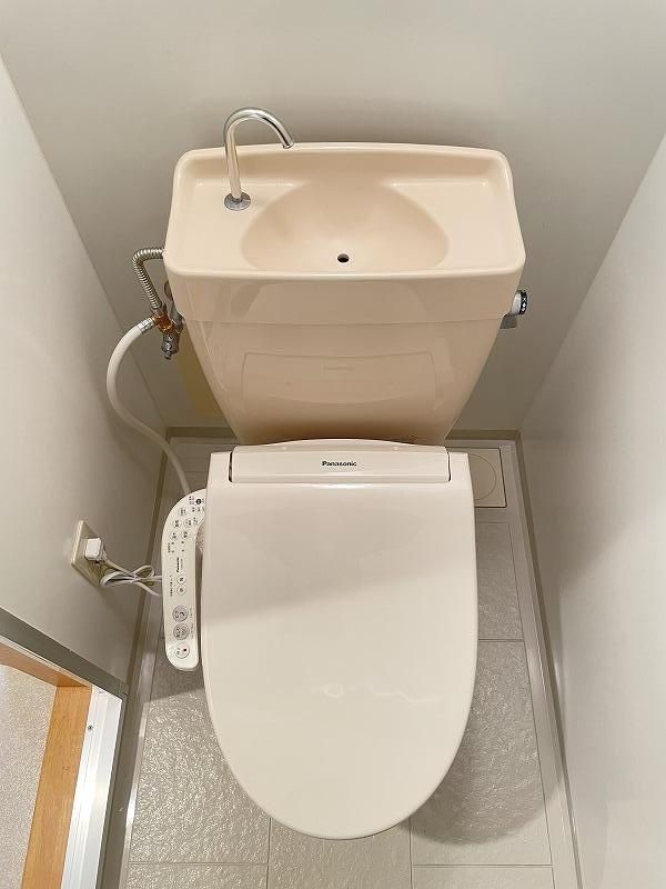 【トイレ】　温水洗浄便座に交換予定！