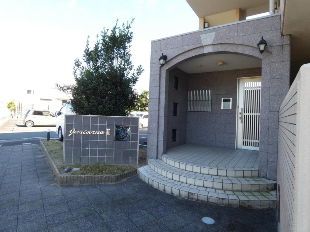 �É����e��s����3870-1�̃}���V�����̌����O��