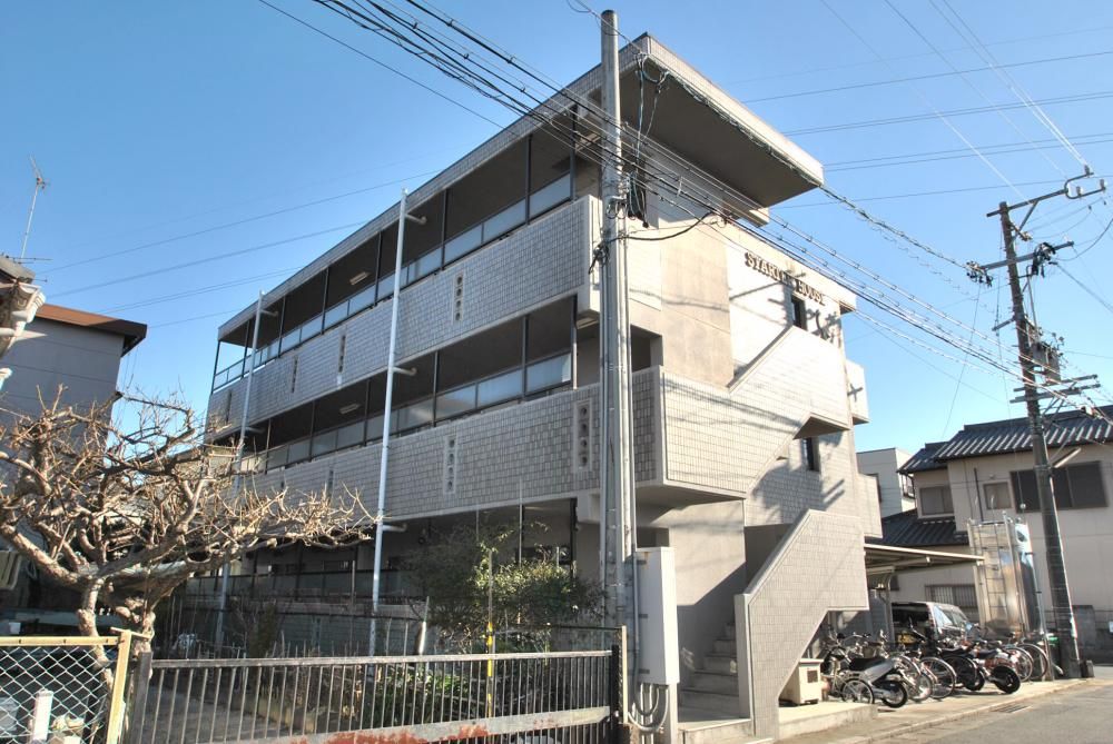 �É����l���s������Z�g3����8-11�̃}���V�����̌����O��