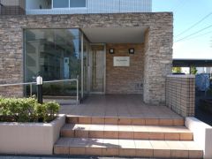 �É����܈�s���쓌2����9-5�̃}���V�����̌����O��