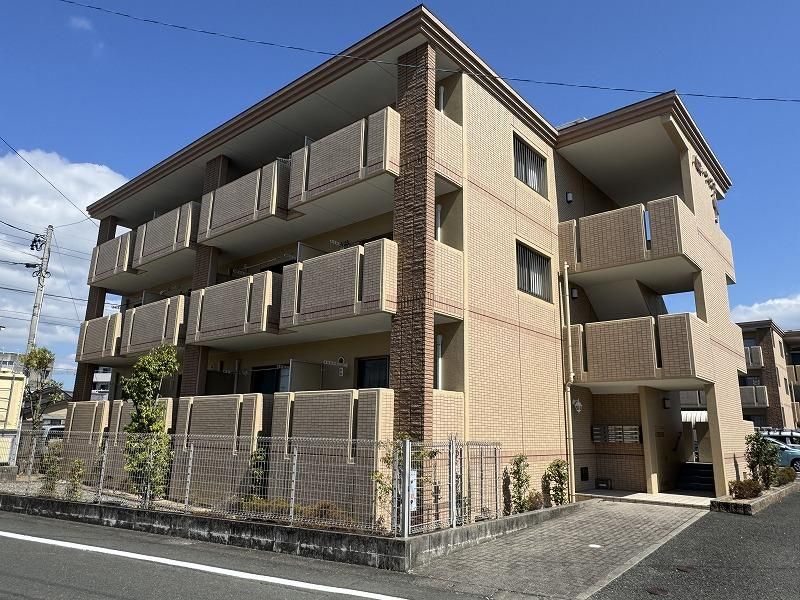 �É����l���s�l�����229-3�̃}���V�����̌����O��