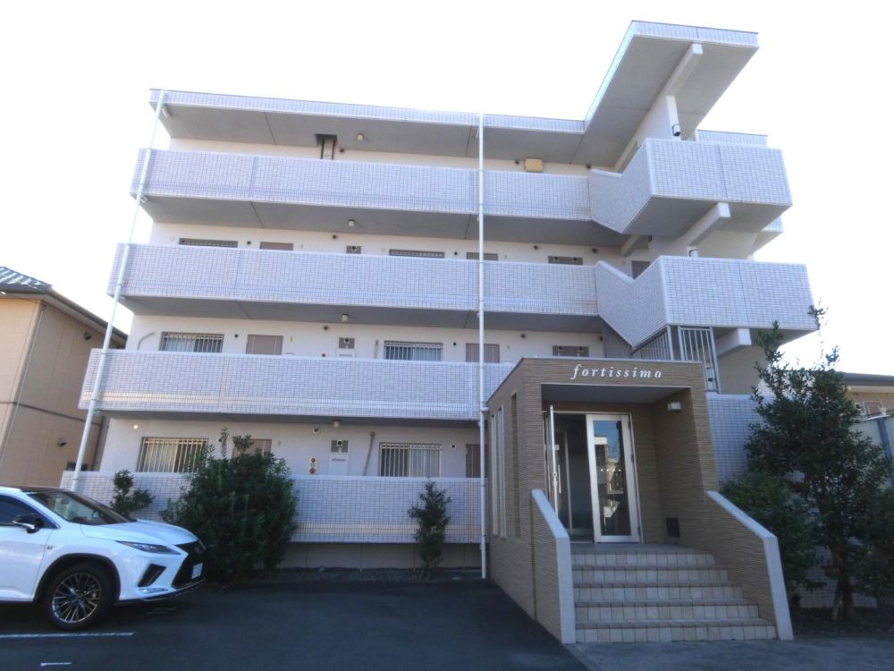 �É����܈�s�����1����11-3�̃}���V�����̌����O��