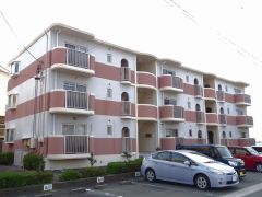 �É����l���s������R�蒬39-18�̃}���V�����̌����O��